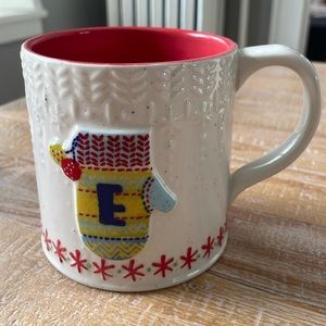 Anthropologie Bundled Up Monogram Mug Letter “E” 19.5 oz.
4"H, 4" diameter